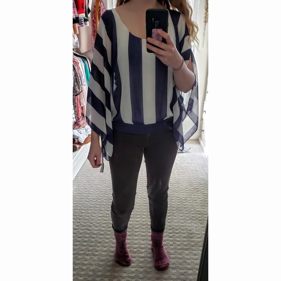 Bebe Light Weight Flowy Striped Blouse - Picture 3 of 5